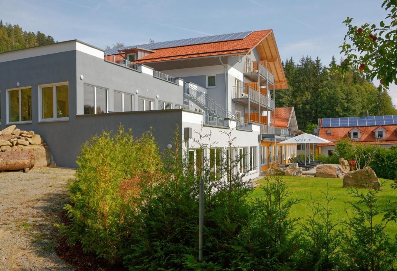 Wellnesshotel Deine Auszeit, Adults Only Achslach Екстериор снимка