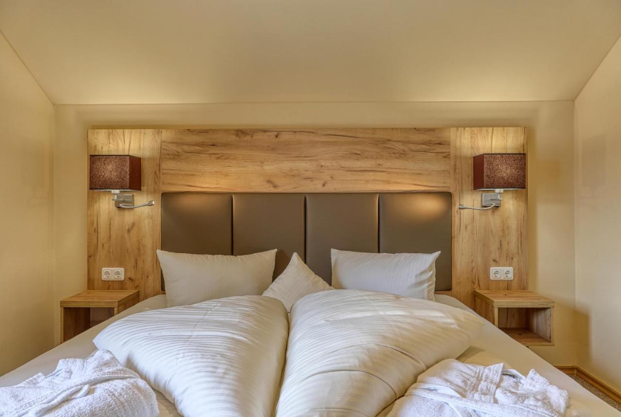 Wellnesshotel Deine Auszeit, Adults Only Achslach Екстериор снимка
