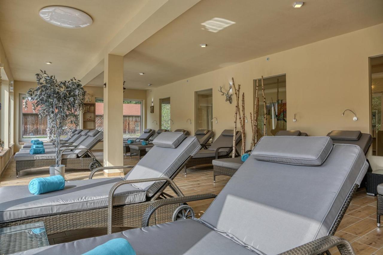 Wellnesshotel Deine Auszeit, Adults Only Achslach Екстериор снимка