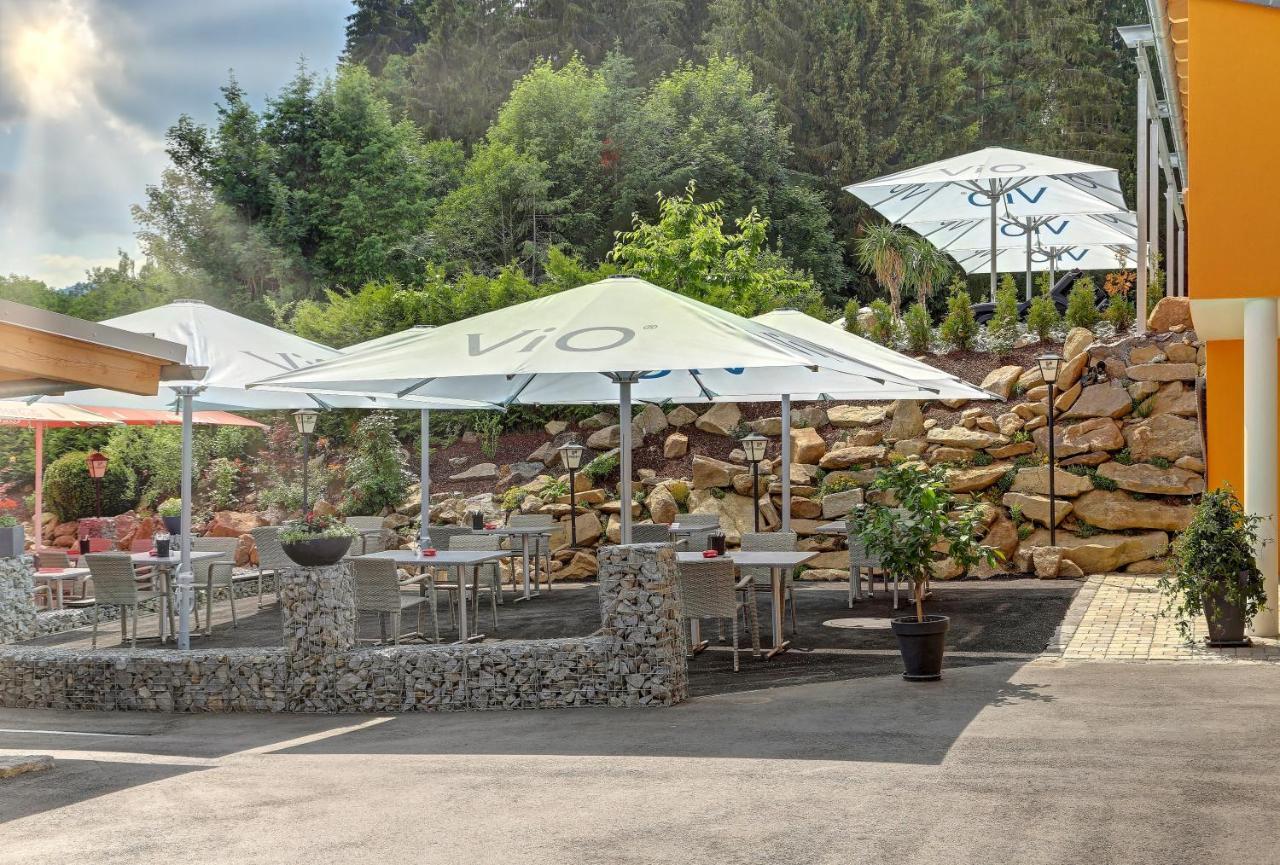 Wellnesshotel Deine Auszeit, Adults Only Achslach Екстериор снимка