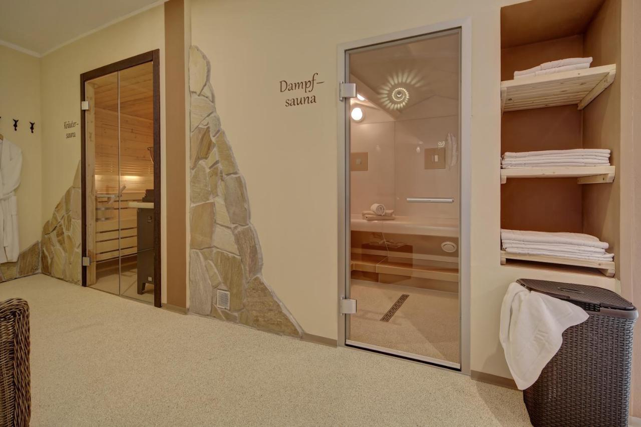 Wellnesshotel Deine Auszeit, Adults Only Achslach Екстериор снимка