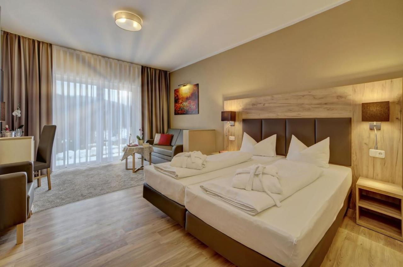 Wellnesshotel Deine Auszeit, Adults Only Achslach Екстериор снимка