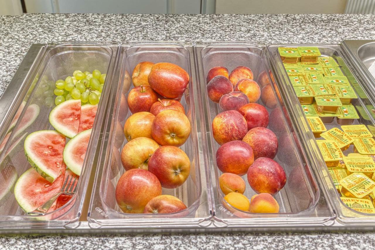 Wellnesshotel Deine Auszeit, Adults Only Achslach Екстериор снимка